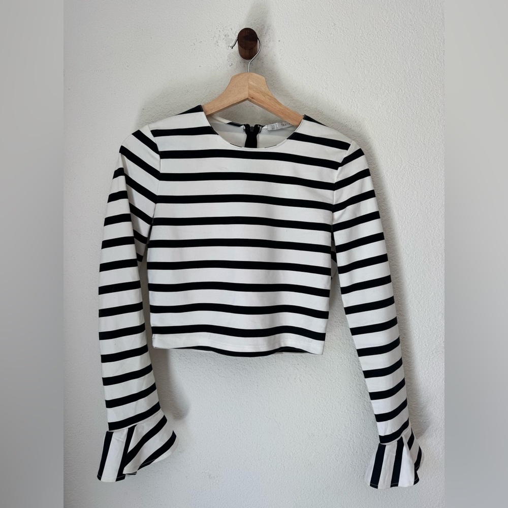 Zara Black and White Striped Long-Sleeve Crop Top